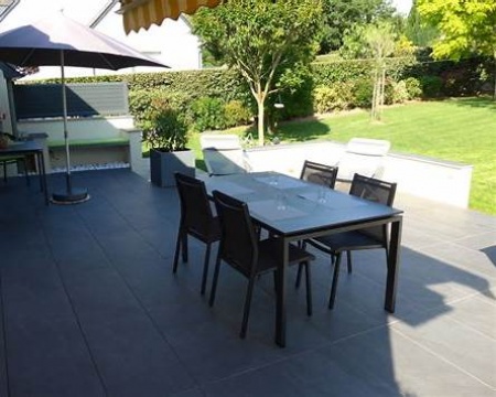 terrasse-sur-plot-gres-cerame-paysagiste-metz-veltri-paysage-jardinier-exterieurs.jpeg